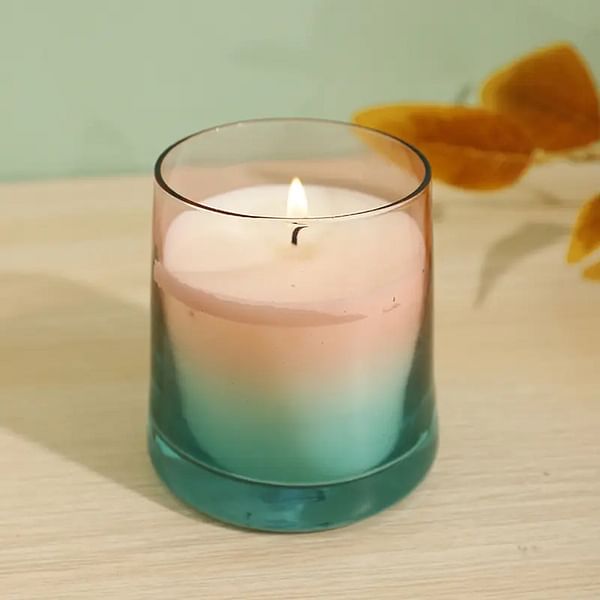 Personalized Gifts: How to Make Custom Scented Candles for Friends and Family